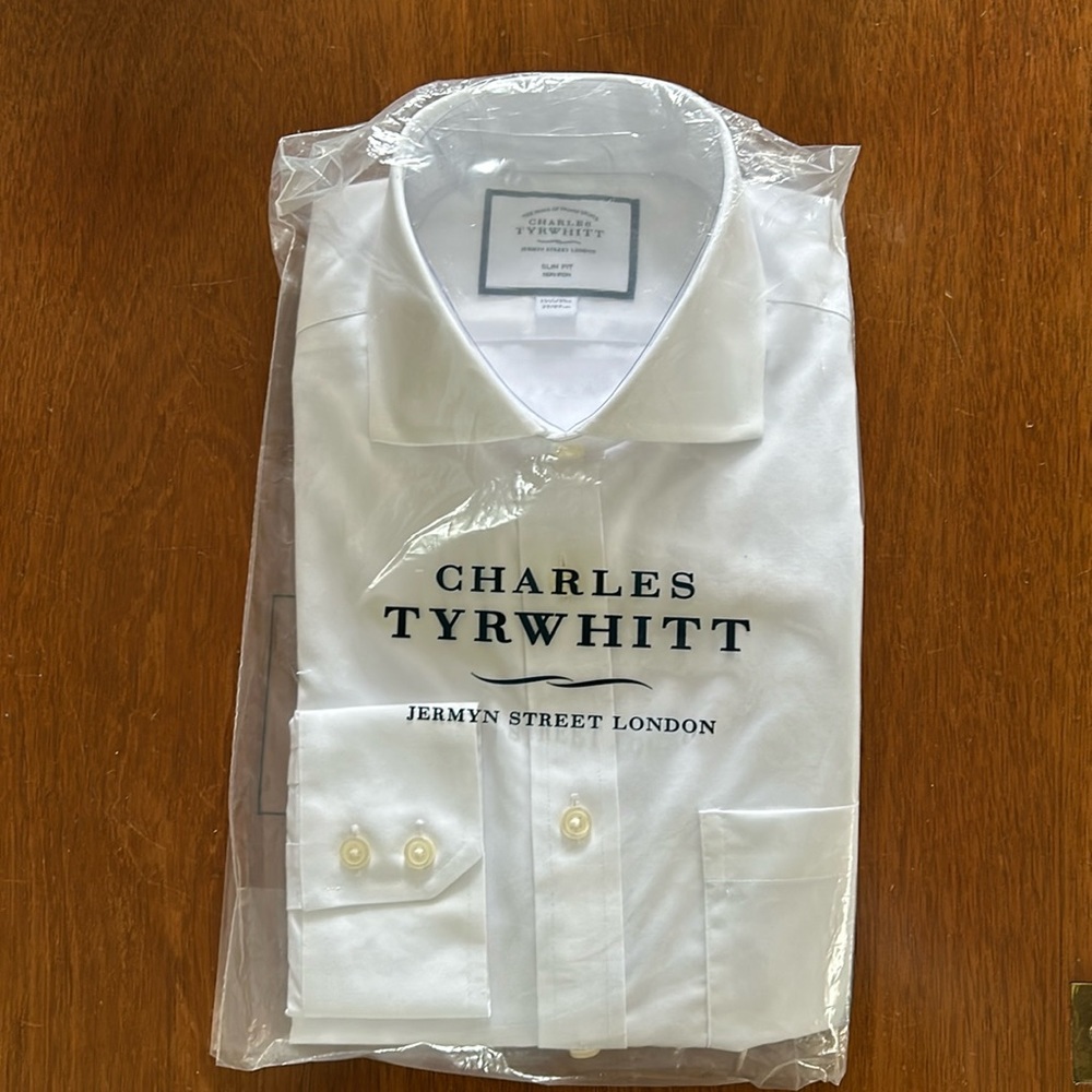 Charles Tyrwhitt - Non-Iron Shirt - White. Slim fit, 15 1/2/ 35in